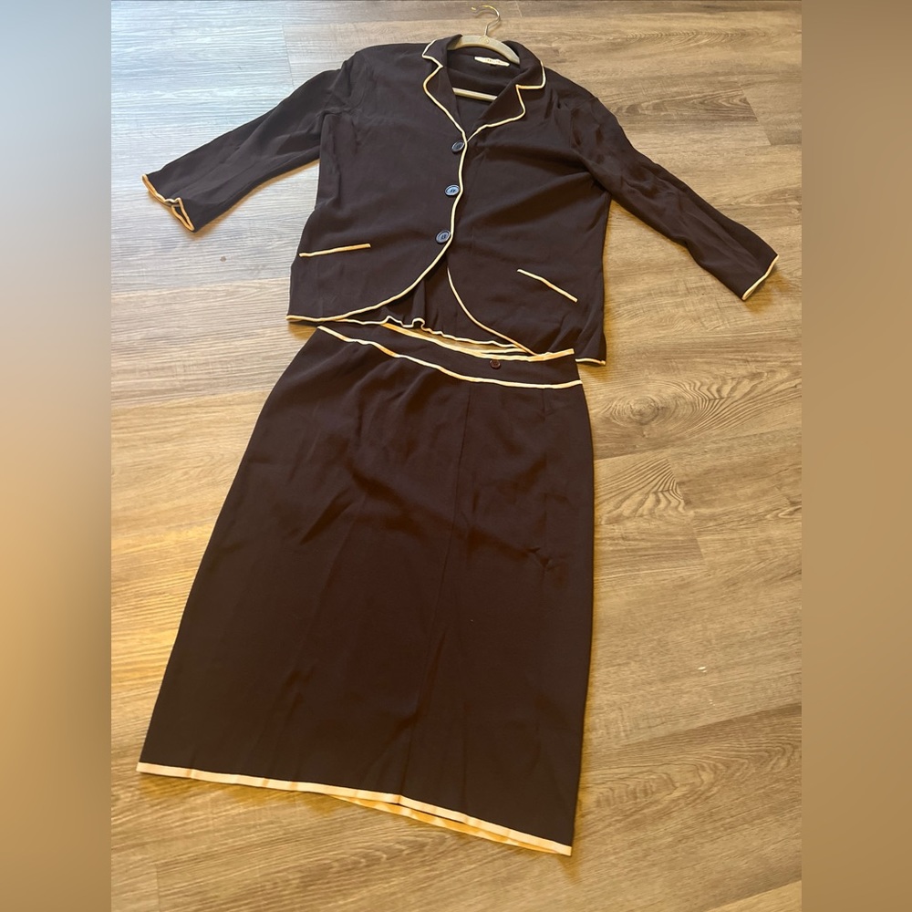 VERTIGO PARIS Suit Outfit Black 3 Buttons Front Jacket Blazer And Skirt Sz XL J6